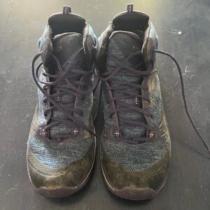 KEEN Waterproof Hiking Shoes Size 7.5 KEEN.DRY Trail Outdoor Sneaker Blue